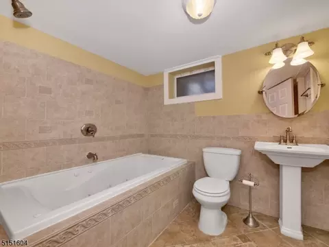 70 Bolton Rd, Wayne, NJ 07470 photo 18