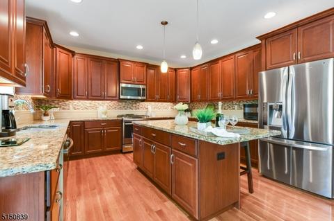 11 Colfax Rd, Springfield, NJ 07081 photo 9