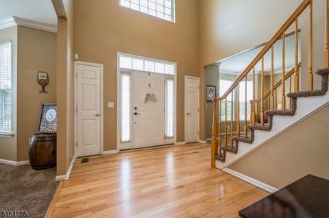 53 Saunders Ln, Hackettstown, NJ 07840 photo 3