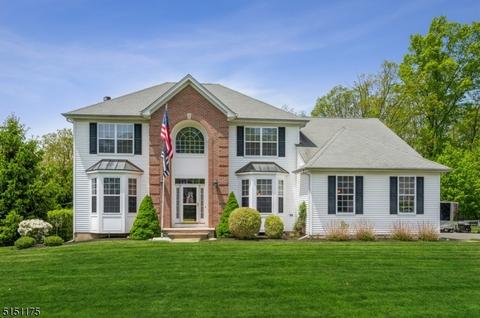 53 Saunders Ln, Hackettstown, NJ 07840 photo 1