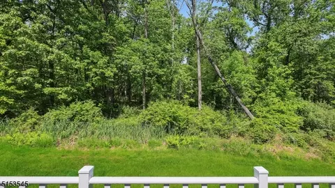128 Constitution Way, Basking Ridge, NJ 07920 photo 35