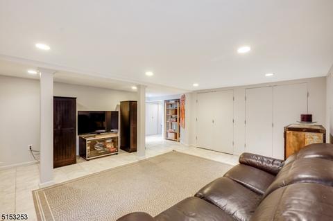 896 Ridgewood Rd, Millburn, NJ 07041 photo 22