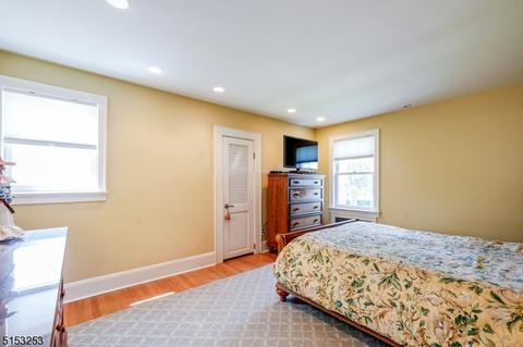 896 Ridgewood Rd, Millburn, NJ 07041 photo 15