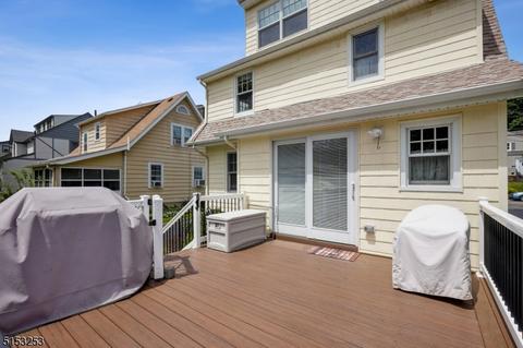 896 Ridgewood Rd, Millburn, NJ 07041 photo 2