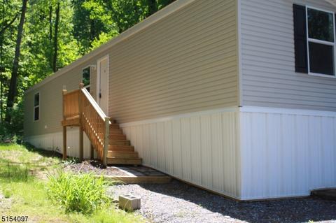 25 Hillside Vlg, Oxford, NJ 07863