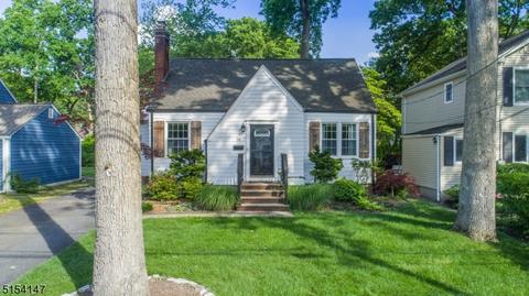 38 Chestnut Dr, Wayne, NJ 07470 photo 2