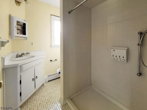 355 W Maple Ave, Bound Brook, NJ 08805 photo 16
