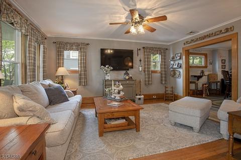 38 Dell Ave, Netcong, NJ 07857 photo 4