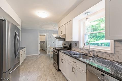 2 Franklin Ct, Berkeley Heights, NJ 07922 photo 13