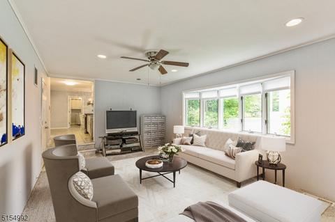 2 Franklin Ct, Berkeley Heights, NJ 07922 photo 4