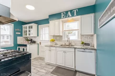 69 Washington Ave, Springfield, NJ 07081 photo 9