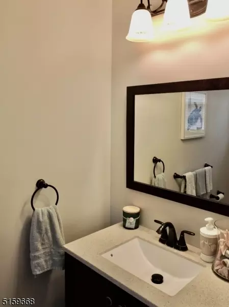 155 Cameron Dr, Hackettstown, NJ 07840 photo 6