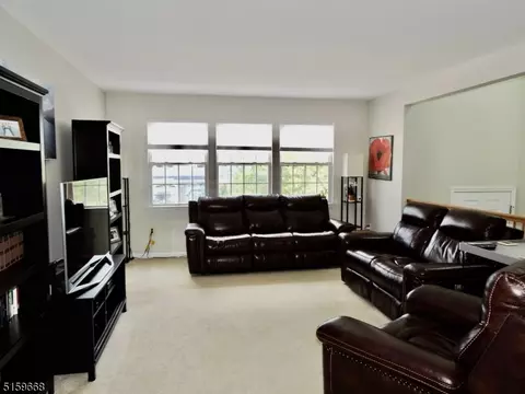 155 Cameron Dr, Hackettstown, NJ 07840 photo 11