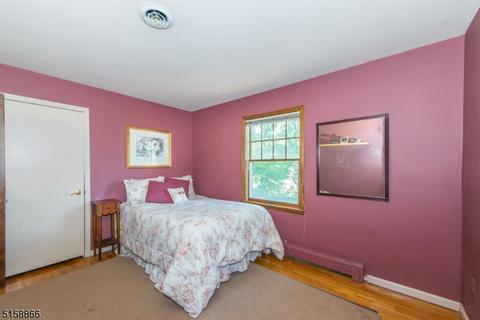 30 Debbie Ct, Wayne, NJ 07470 photo 24