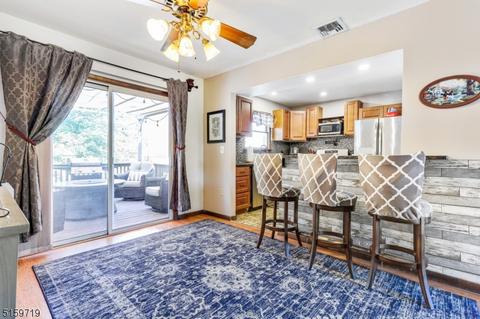 76 Stanton St, Clark, NJ 07066 photo 3