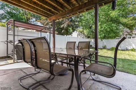 76 Stanton St, Clark, NJ 07066 photo 24