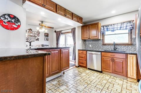76 Stanton St, Clark, NJ 07066 photo 9