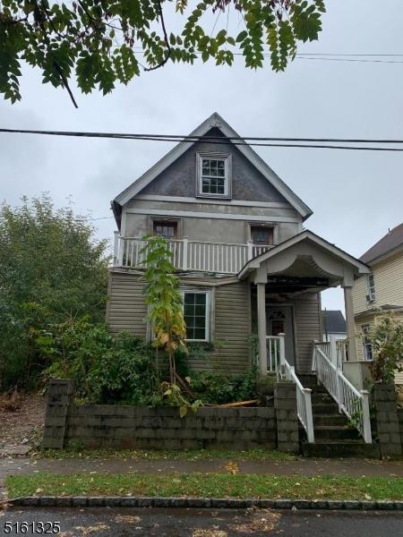 424 E 4th St, Plainfield, NJ 07060 photo 1