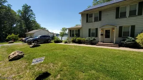 350 Center St, Roxbury Twp, NJ 07847