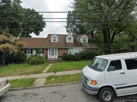 61 E 39th, Paterson, NJ 07514
