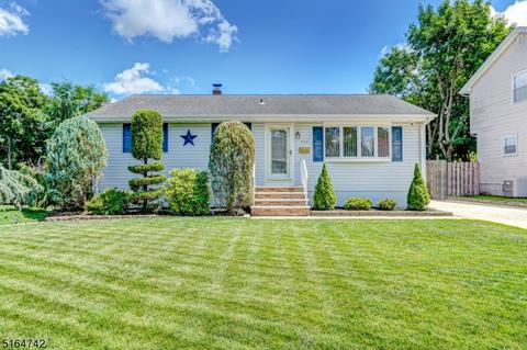 562 W Pershing Ave, Middlesex, NJ 08846 photo 1