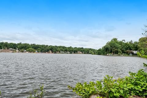 24 Spruce Ter, Wayne, NJ 07470 photo 46