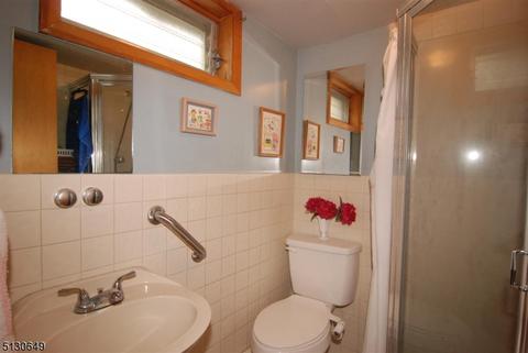 9 Maple Ter, Stanhope, NJ 07874 photo 16