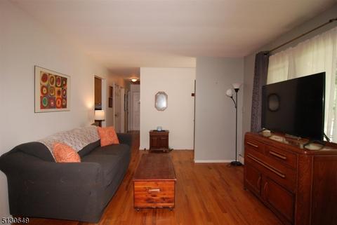 9 Maple Ter, Stanhope, NJ 07874 photo 7