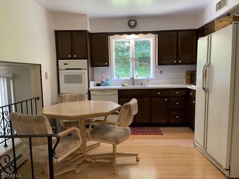 16 Smith Ln, Wayne, NJ 07470 photo 8