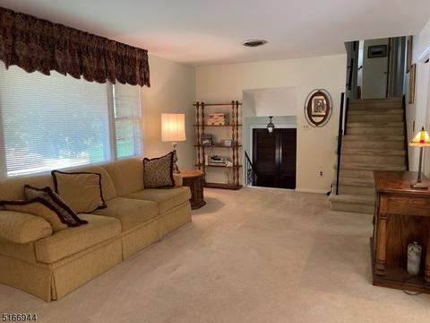 16 Smith Ln, Wayne, NJ 07470 photo 4