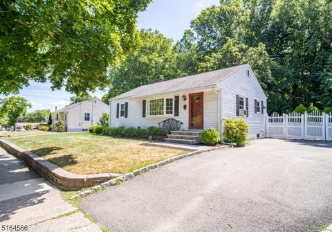 34 Brook Dr, Dover, NJ 07801 photo 1