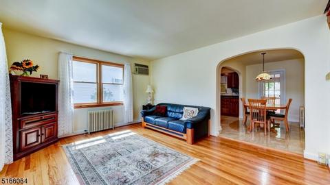 154 E Spring St, Somerville, NJ 08876 photo 7