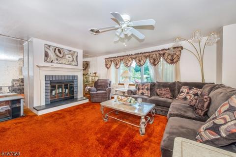 27 Morgan Ct, Wayne, NJ 07470 photo 4