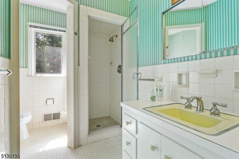 78 Druid Hill Rd, Summit, NJ 07901 photo 21