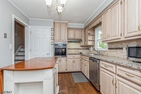 449 Valley Rd, Gillette, NJ 07933 photo 12