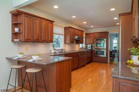 67 Elm St, Summit, NJ 07901 photo 16