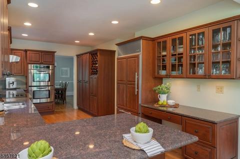 67 Elm St, Summit, NJ 07901 photo 18
