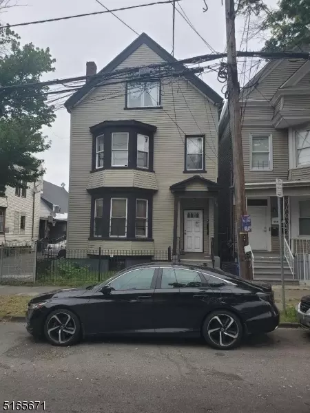 128 Littleton Ave, Newark, NJ 07103