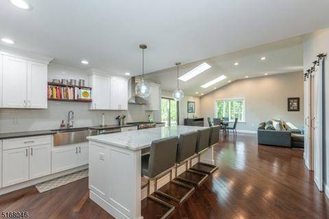 4 Spring Hill Ct, Randolph, NJ 07869 photo 9