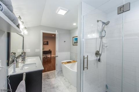 4 Spring Hill Ct, Randolph, NJ 07869 photo 28