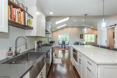 4 Spring Hill Ct, Randolph, NJ 07869 photo 11