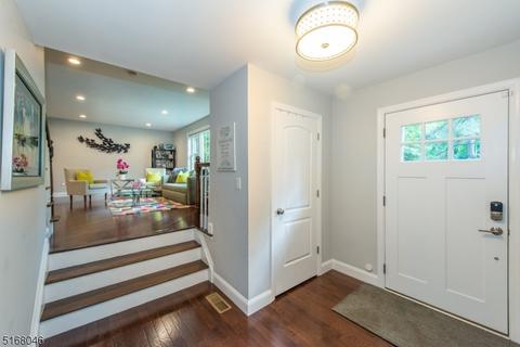 4 Spring Hill Ct, Randolph, NJ 07869 photo 2