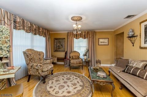 2 Farmstead Ln, Wayne, NJ 07470 photo 5