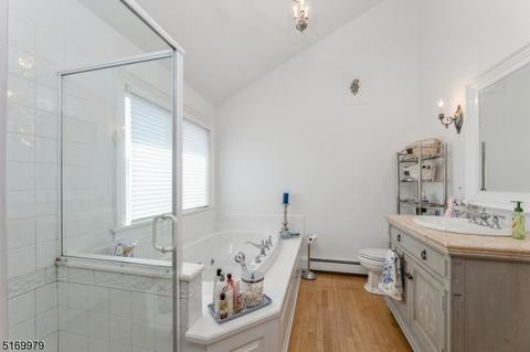 2 Farmstead Ln, Wayne, NJ 07470 photo 22