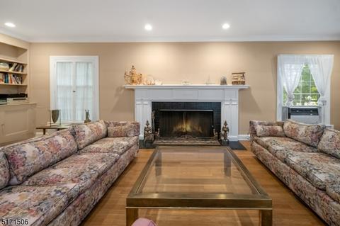 61 Bauer Ter, Hillside, NJ 07205 photo 2