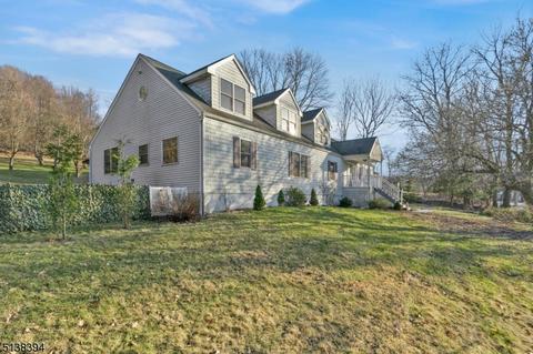 106 Ketcham Rd, Hackettstown, NJ 07840 photo 2