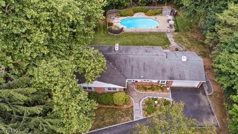 17 Alpine Dr, Wayne, NJ 07470 photo 6