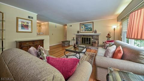 17 Alpine Dr, Wayne, NJ 07470 photo 9