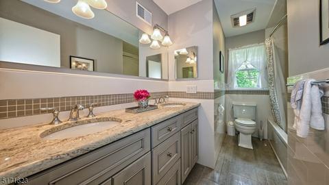 17 Alpine Dr, Wayne, NJ 07470 photo 24