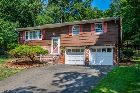 14 Pine Ter, Wayne, NJ 07470 photo 1